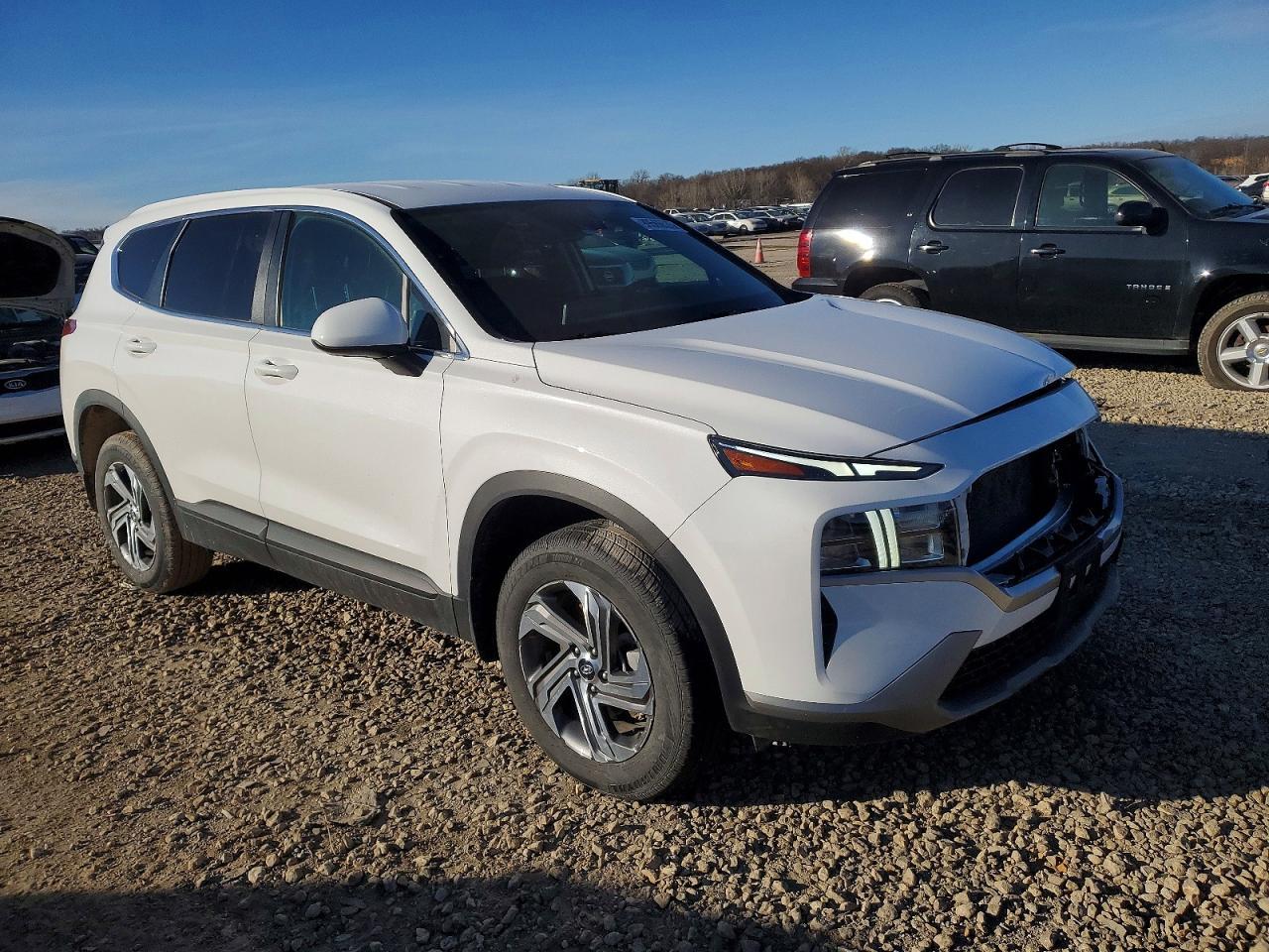 2023 Hyundai Santa Fe - Image 4