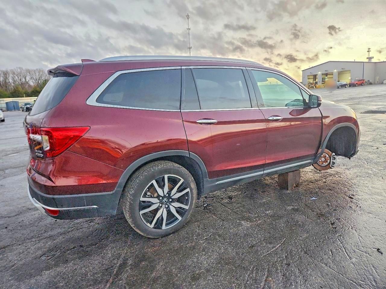 2022 Honda Pilot Elite - Image 3
