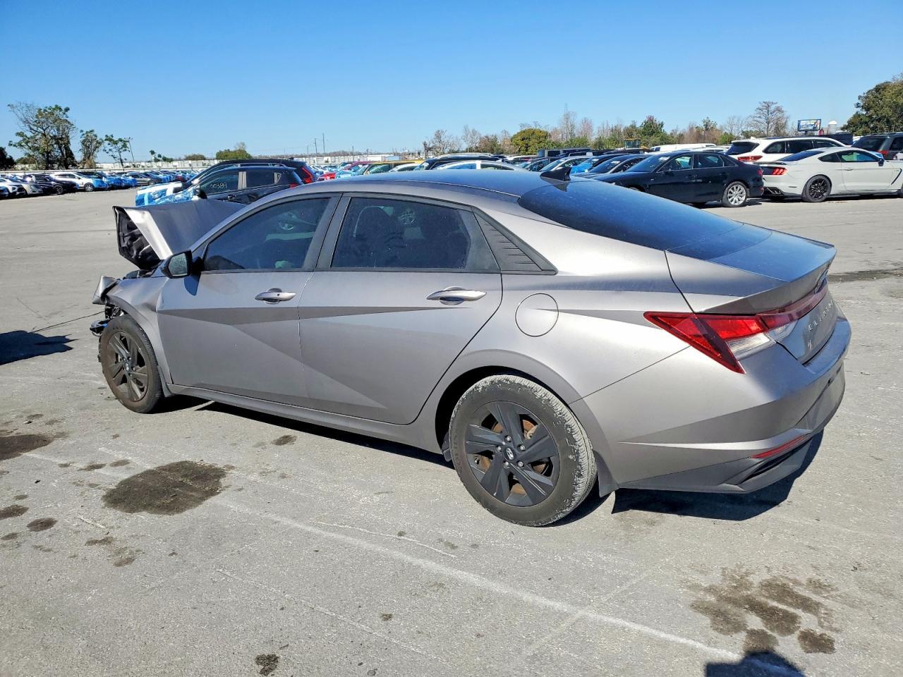 2023 Hyundai Elantra Sel - Фото 2
