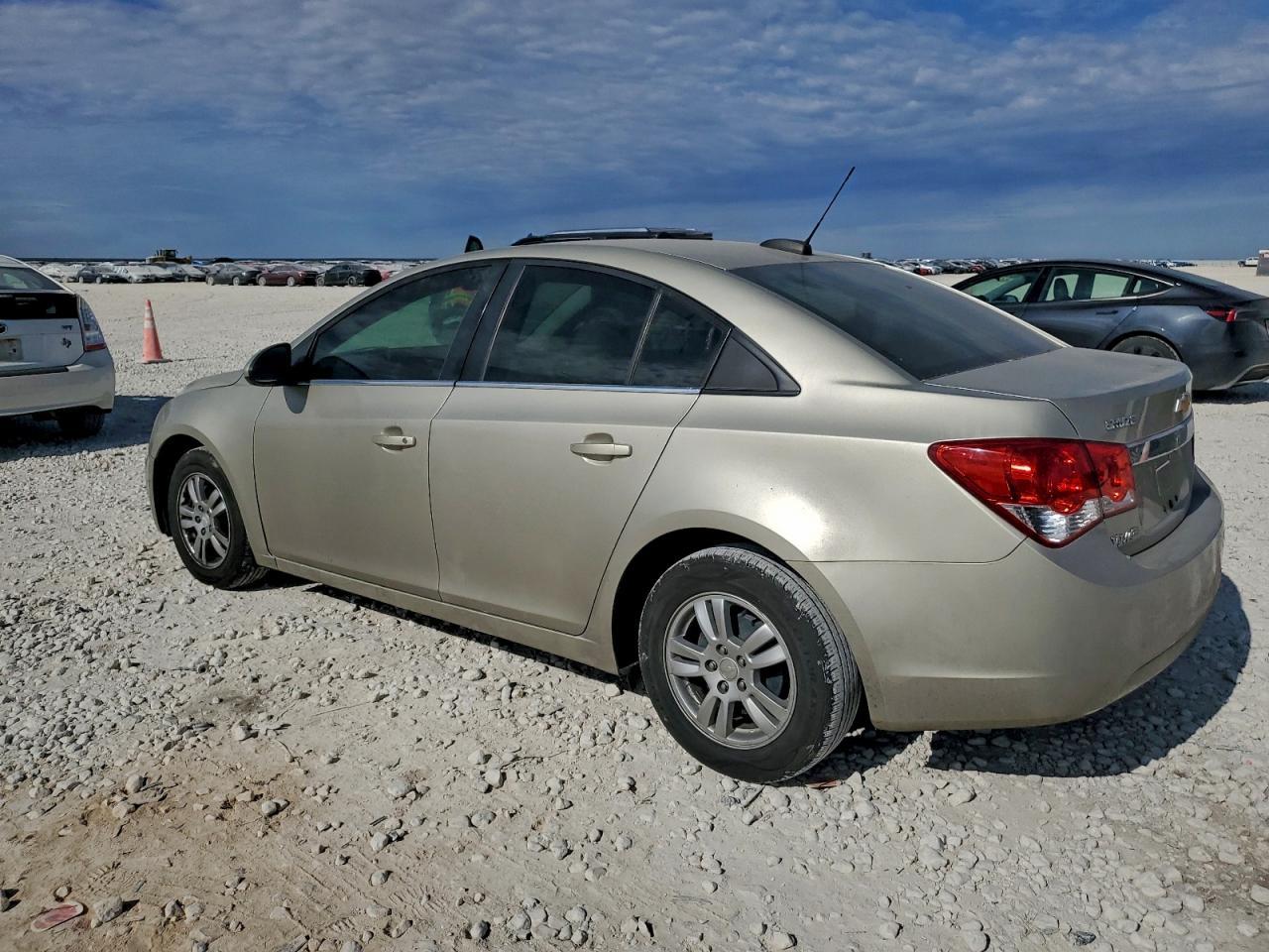 2015 Chevrolet Cruze Lt - Фото 2