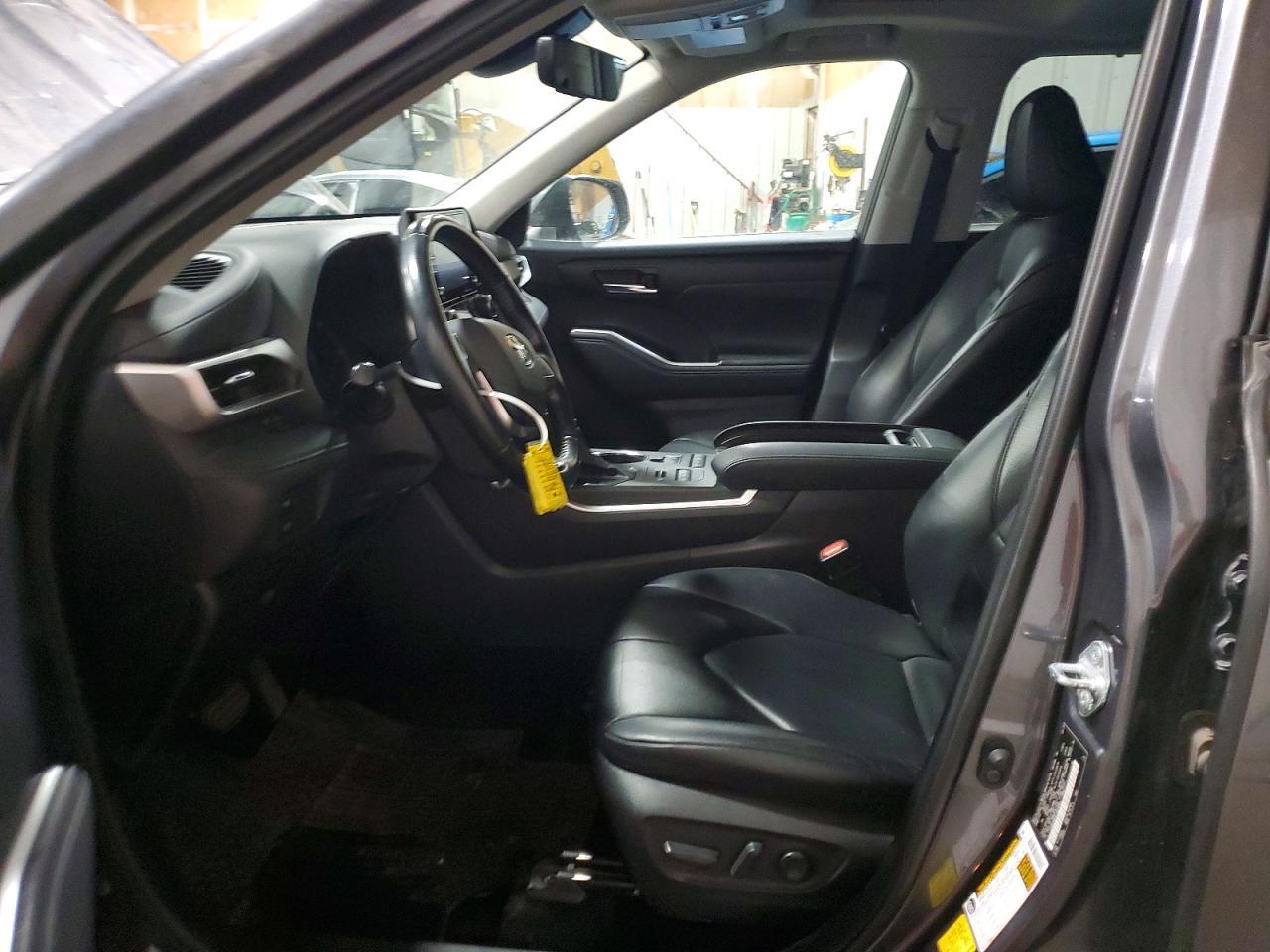 2020 Toyota Highlander Xle - Image 7