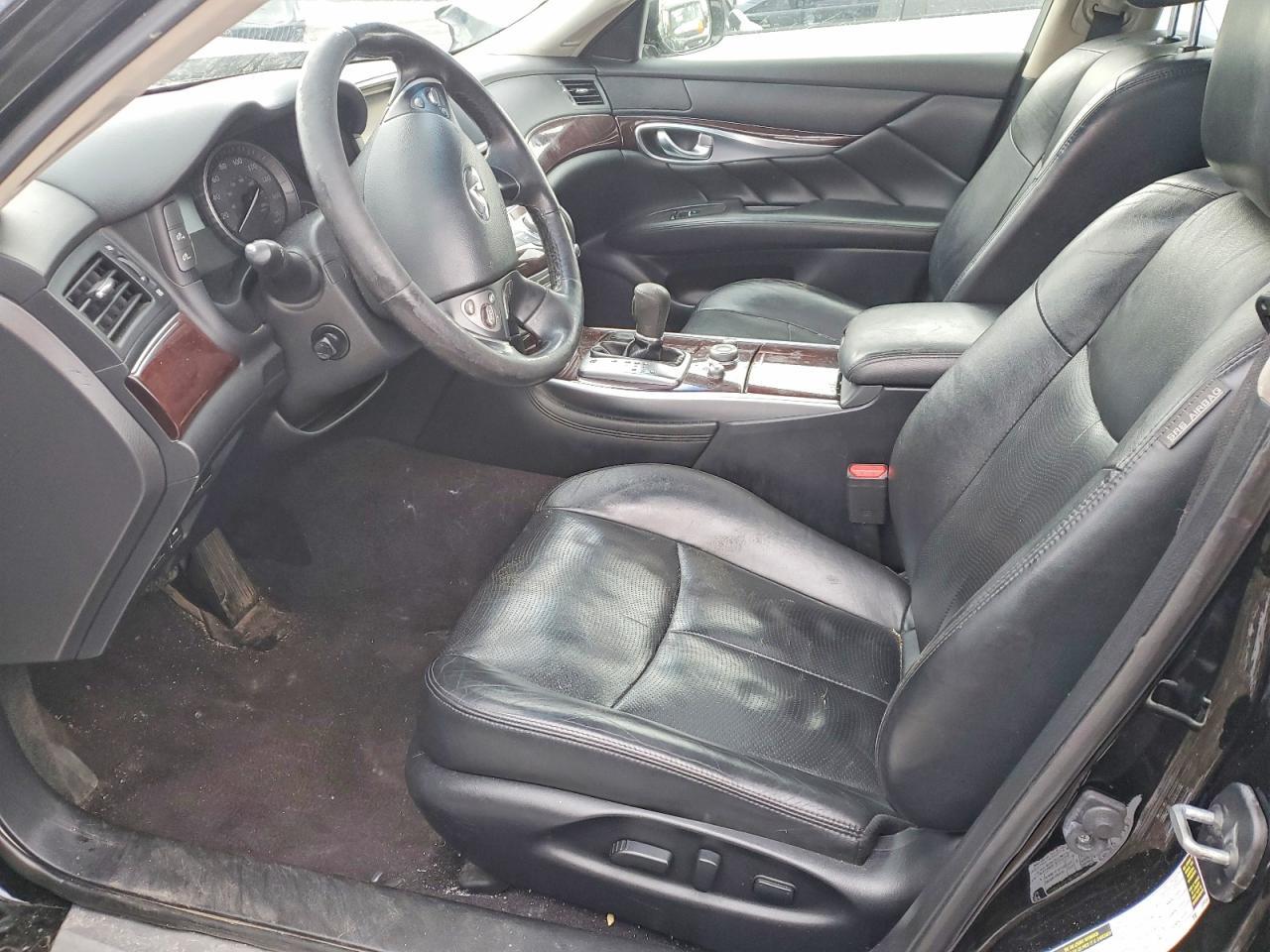 2016 Infiniti Q70 3.7 - Image 7