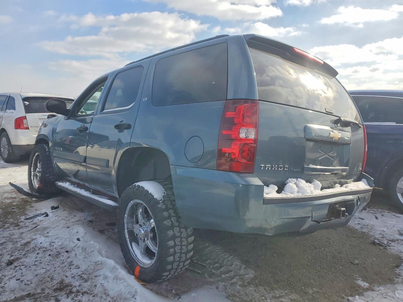 2008 Chevrolet Tahoe C1500 - Image 2