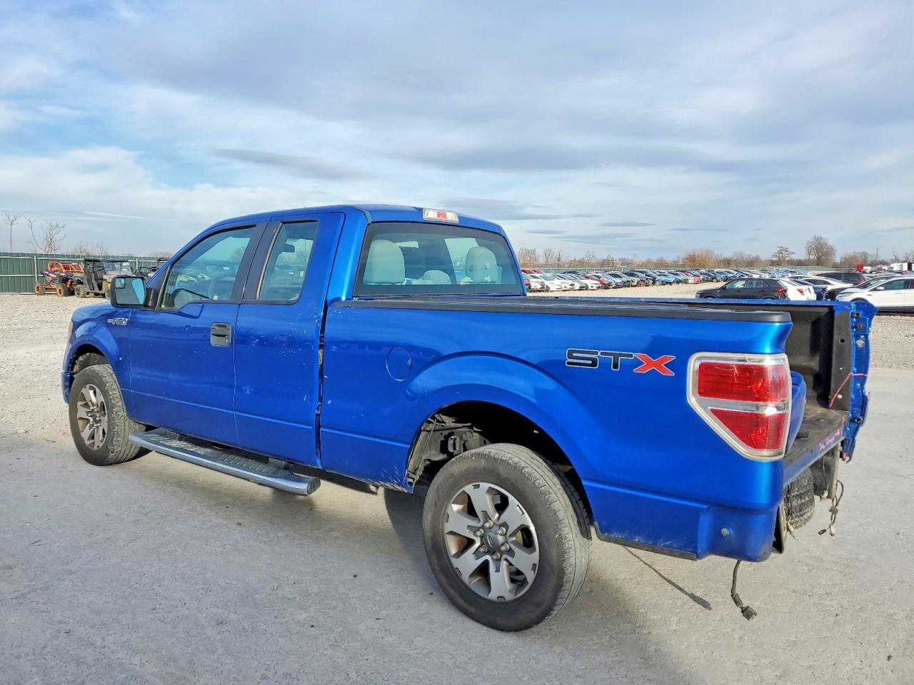 2013 Ford F150 Super Cab - Image 2