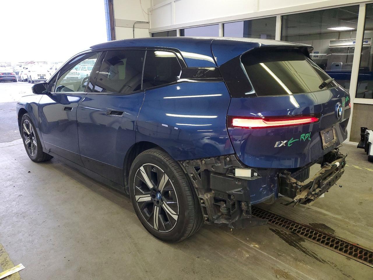 2024 BMW Ix xDrive50 - Image 2