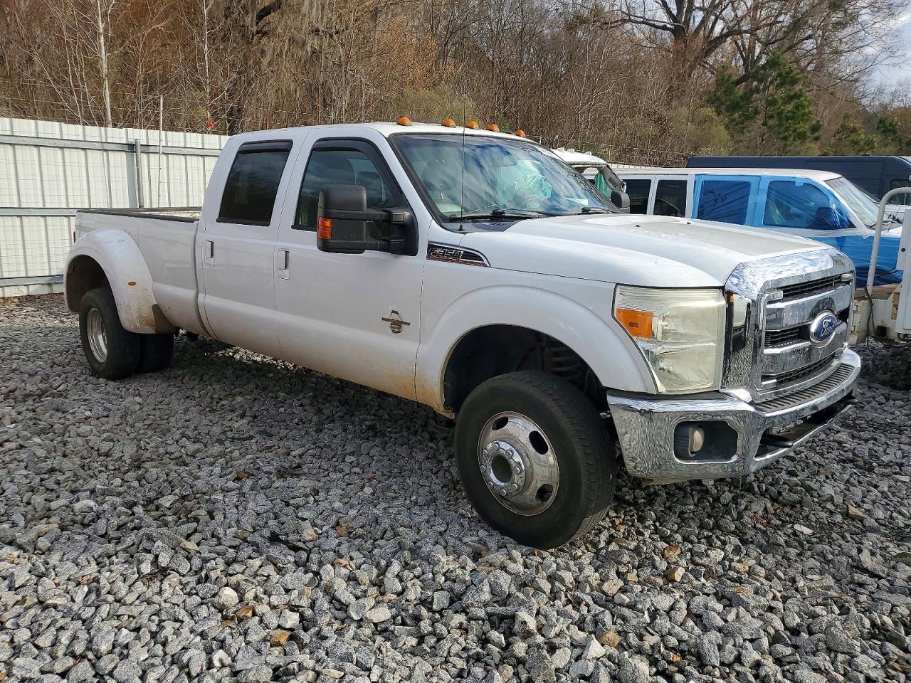 2011 Ford F350 Super Duty - Image 4