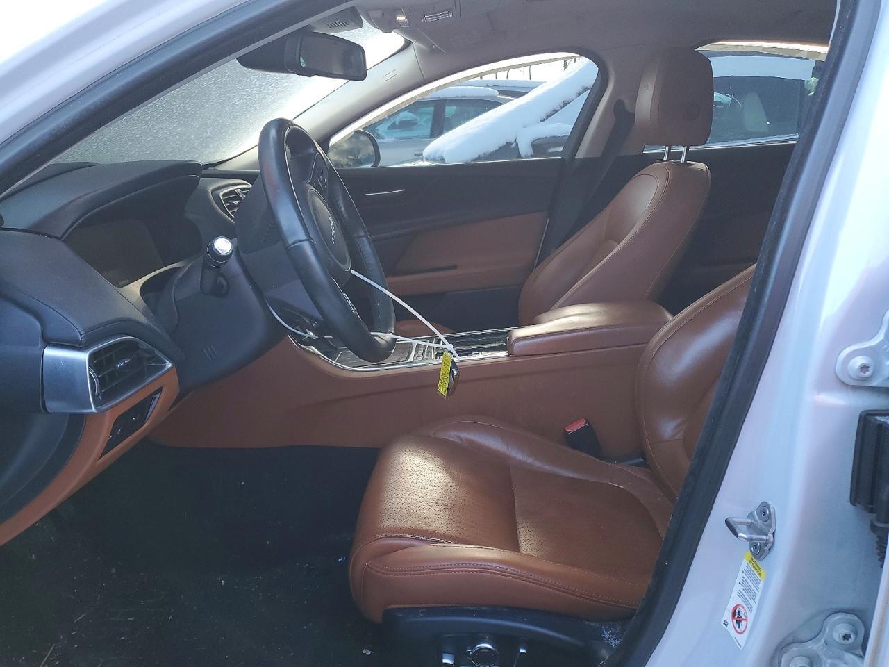 2018 Jaguar Xe Portfolio Le - Фото 7