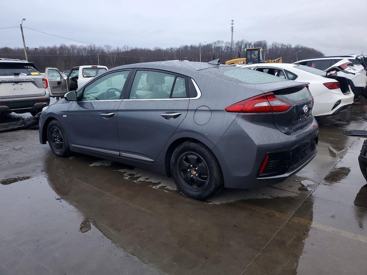 2017 Hyundai Ioniq Limited - Image 2