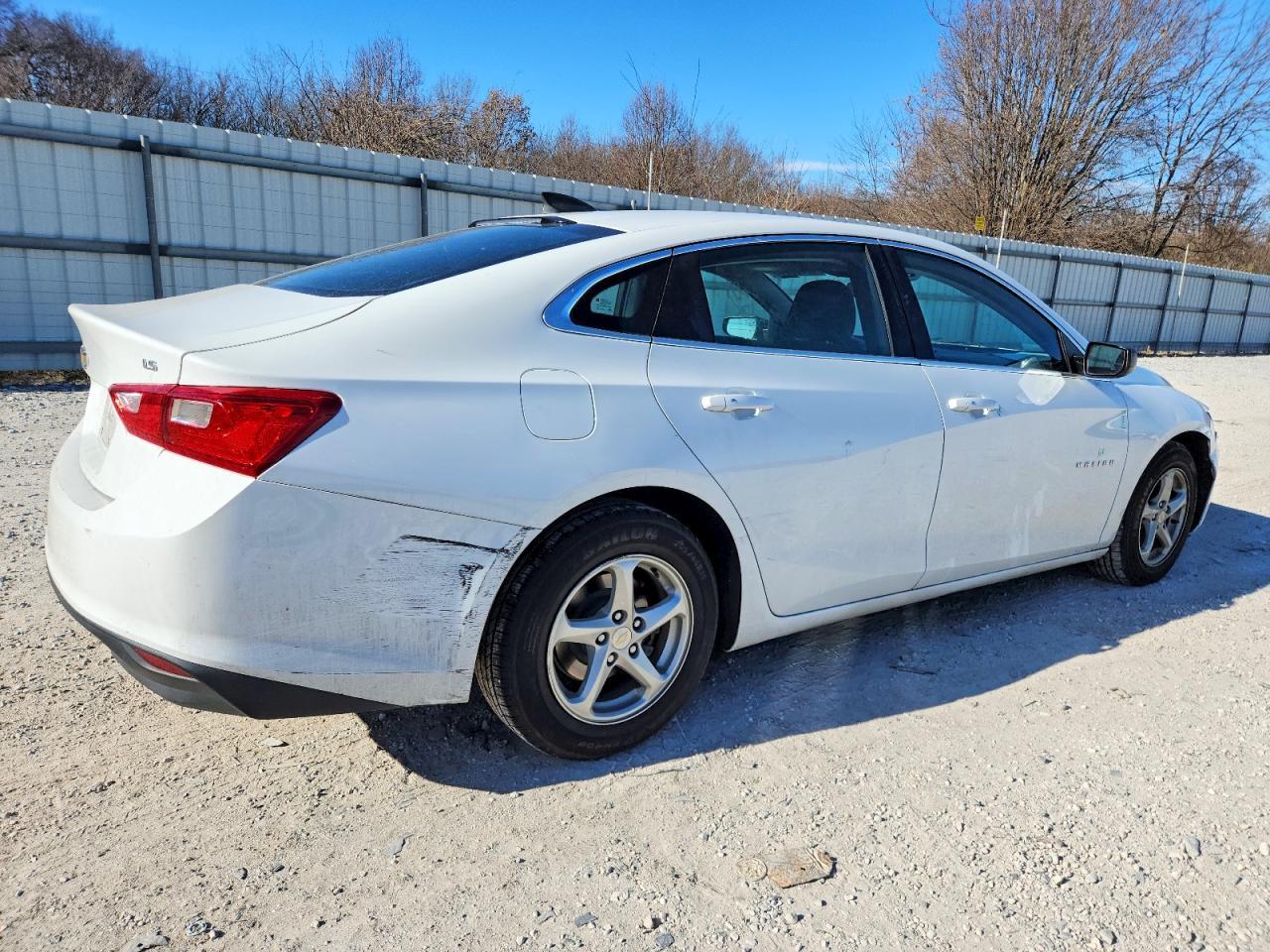 2016 Chevrolet Malibu Ls - Image 3