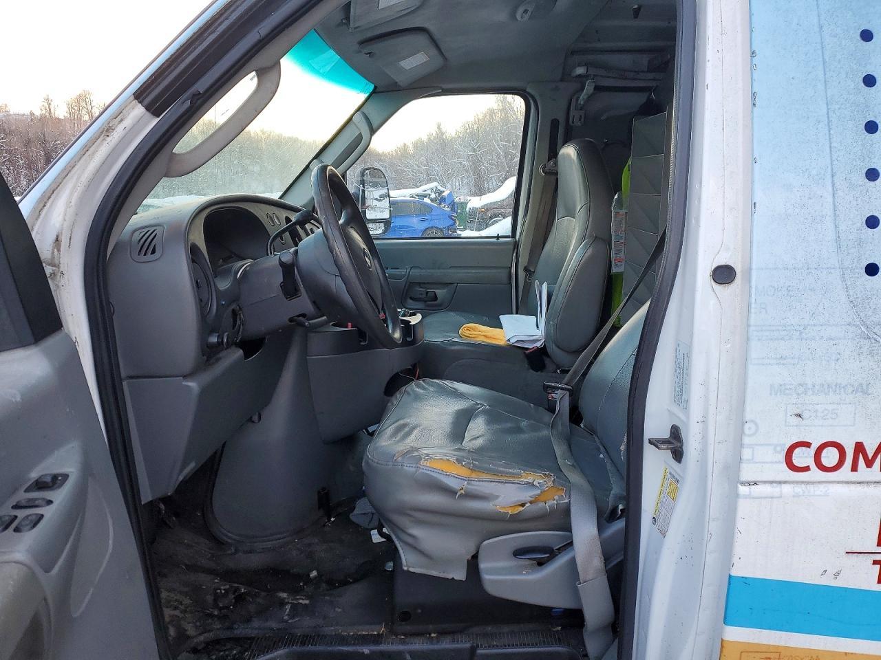 2008 Ford E350 Utility / Service Van - Image 7
