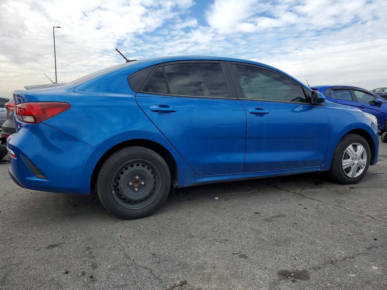 2021 Kia Rio Lx - Фото 3