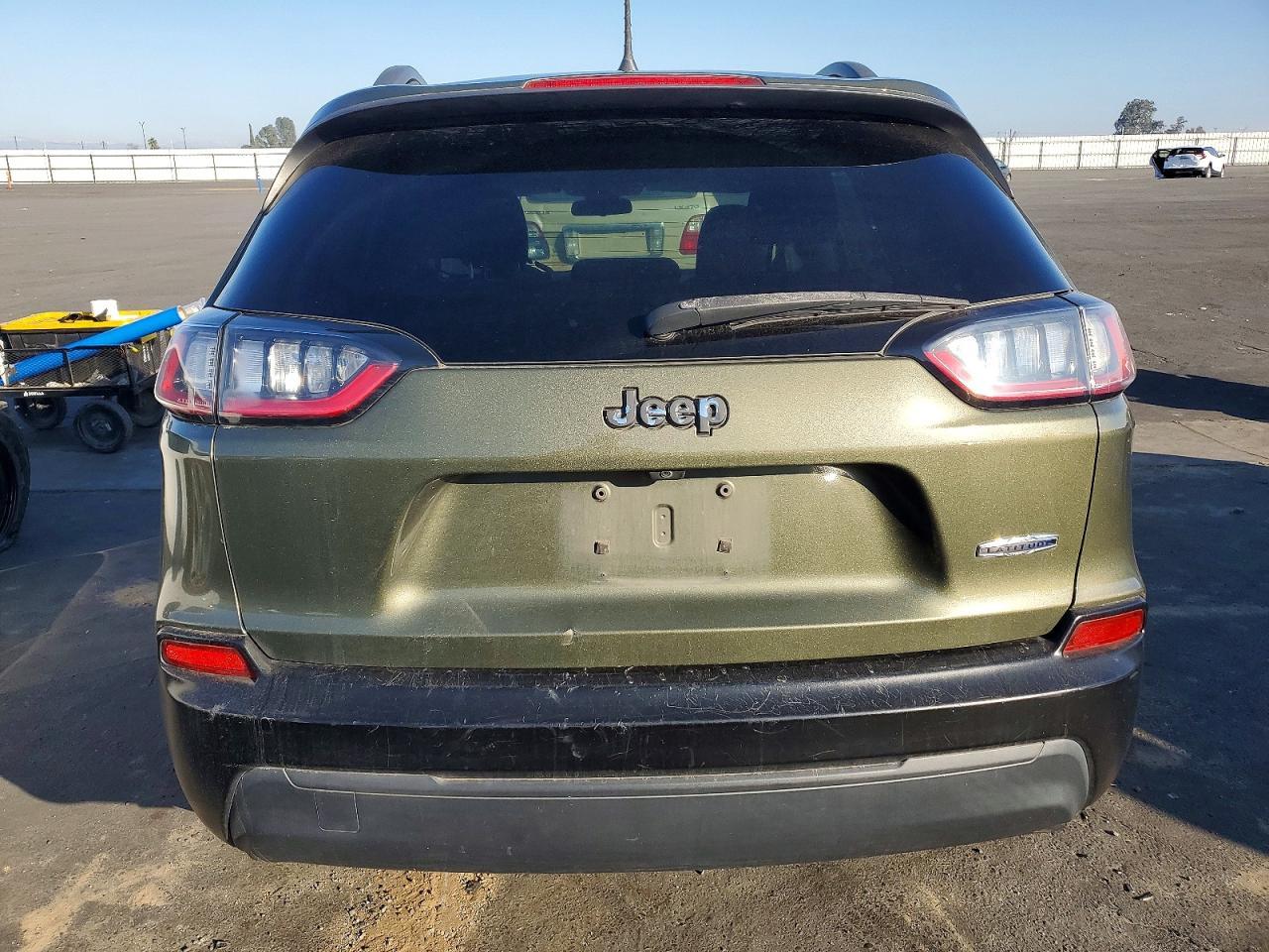 2019 Jeep Cherokee Latitude - Image 6