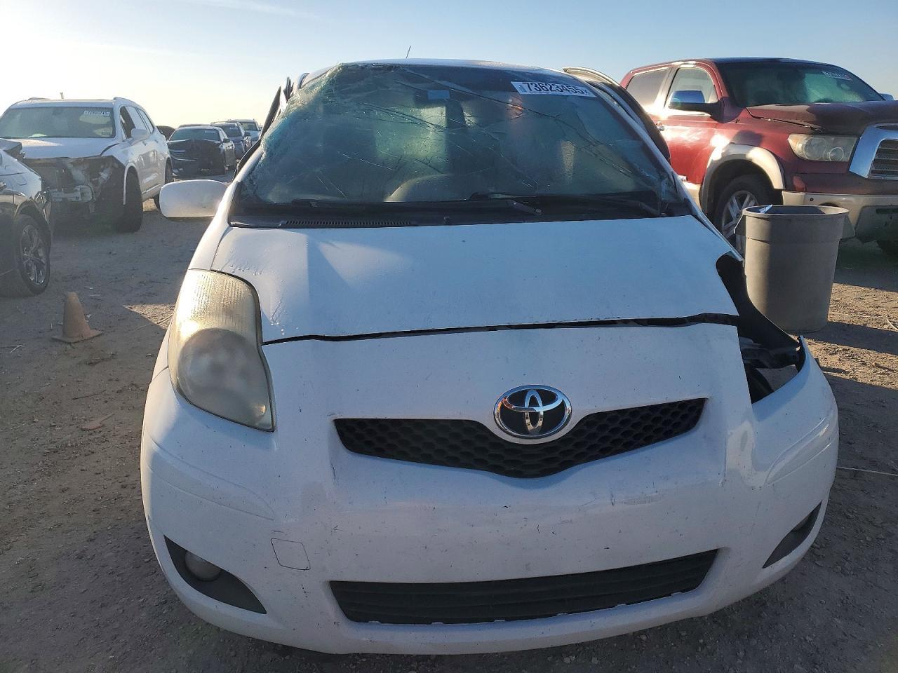 2010 Toyota Yaris - Image 5