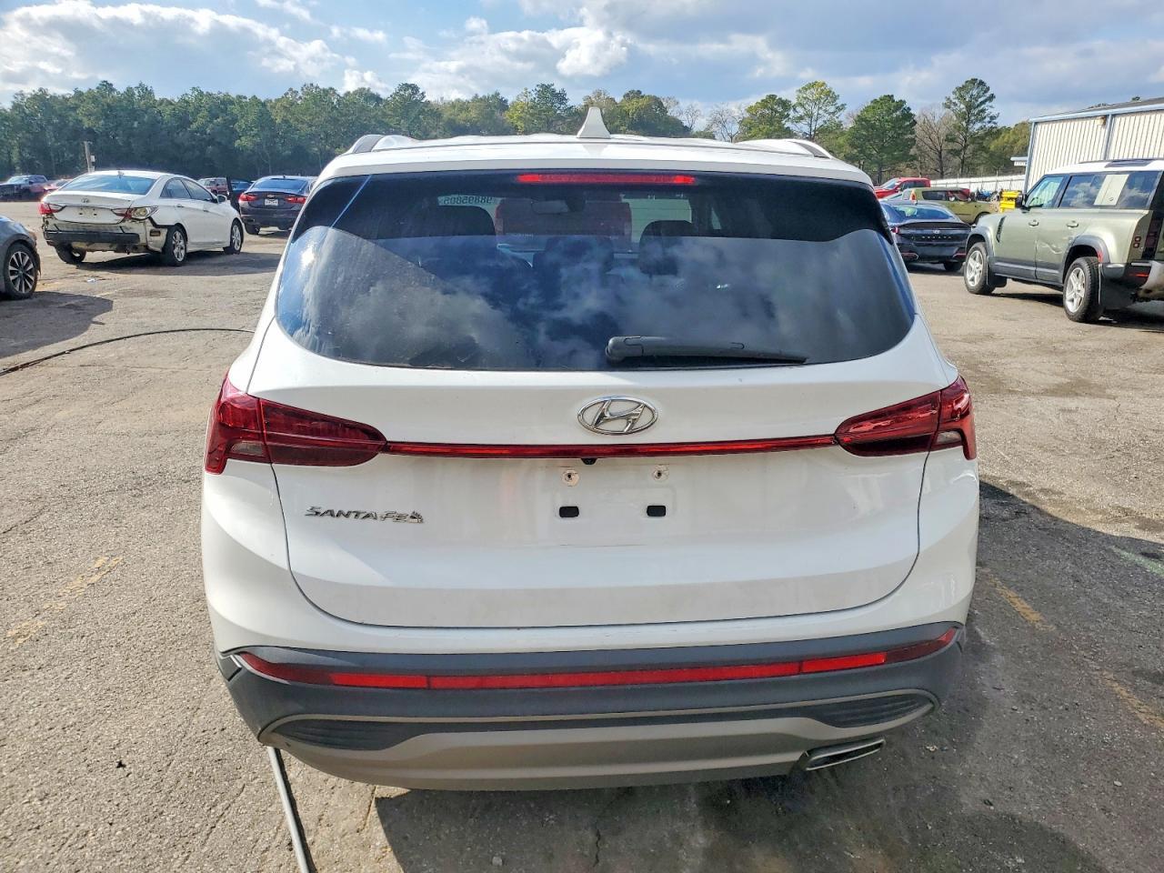 2023 Hyundai Santa Fe Se - Image 6