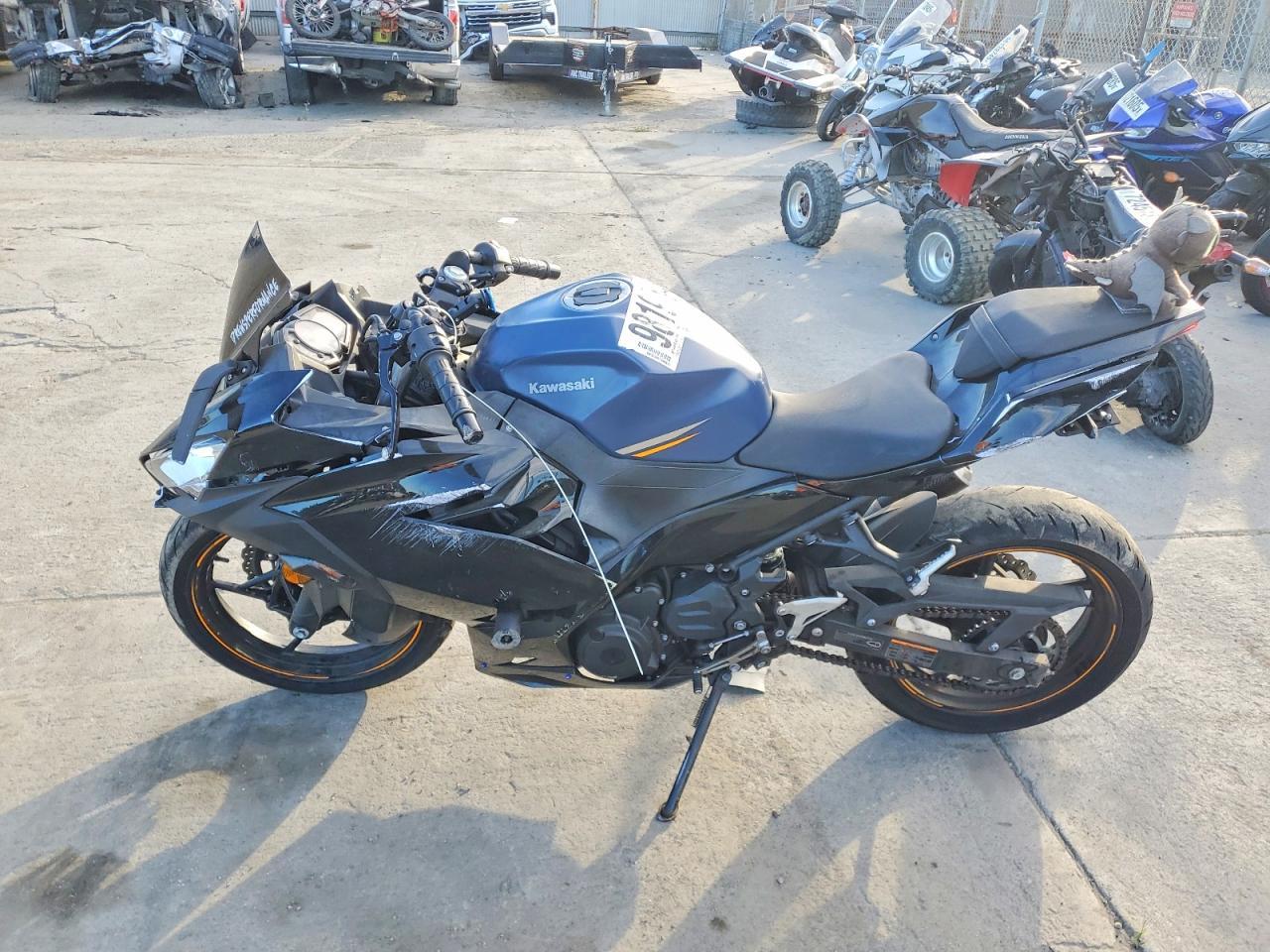 2023 Kawasaki Ex400 - Фото 3