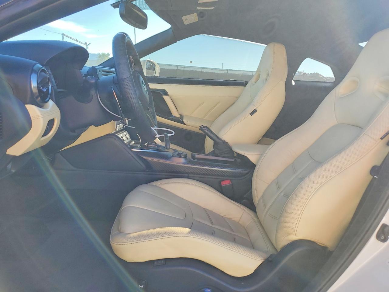 2017 Nissan Gt-R Premium - Фото 7