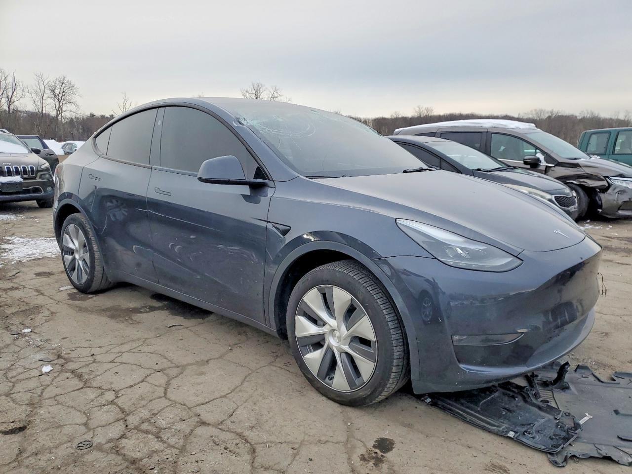 2024 Tesla Model Y - Фото 4