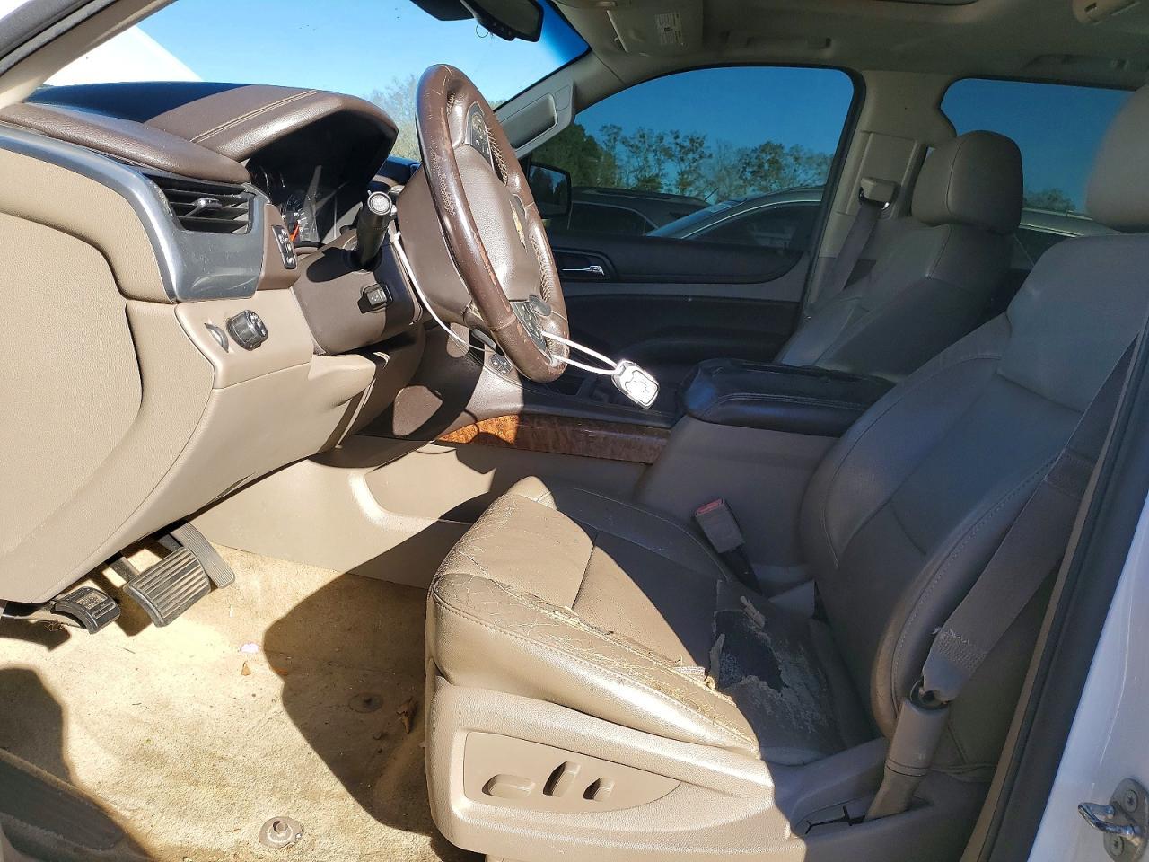 2015 Chevrolet Suburban C1500 Ltz - Image 7