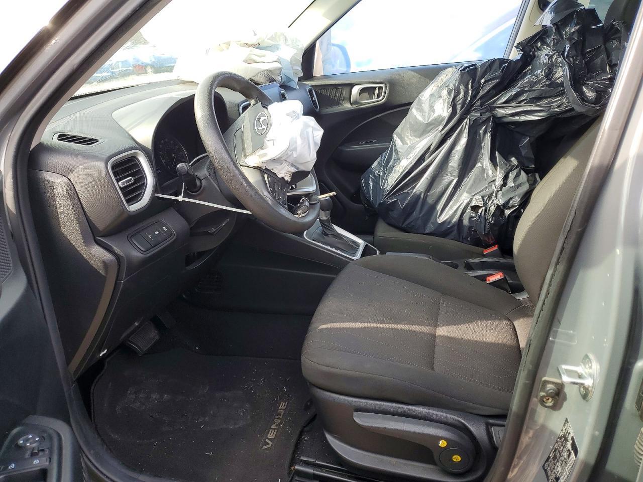 2021 Hyundai Venue Se - Image 7