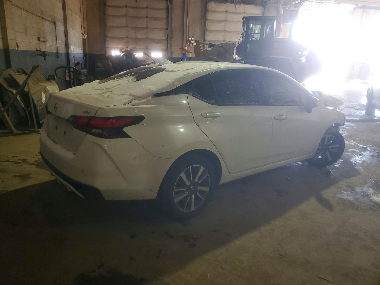 2021 Nissan Versa Sv - Image 3