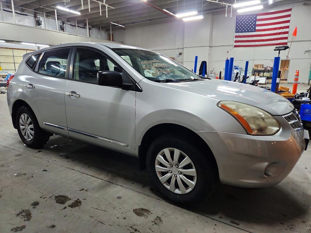 2013 Nissan Rogue S - Фото 4