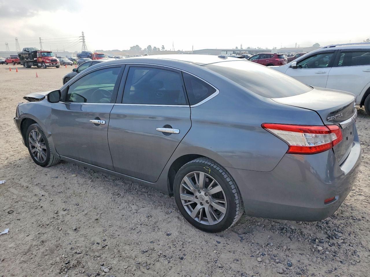 2015 Niss Sentra - Image 2