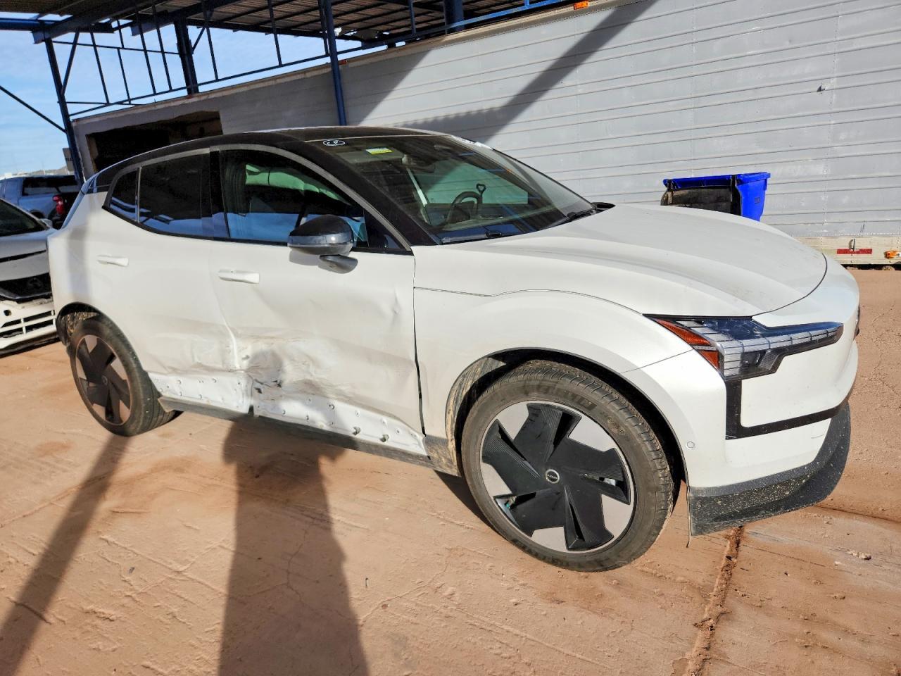 2025 Volvo Ex30 Ultra - Фото 4
