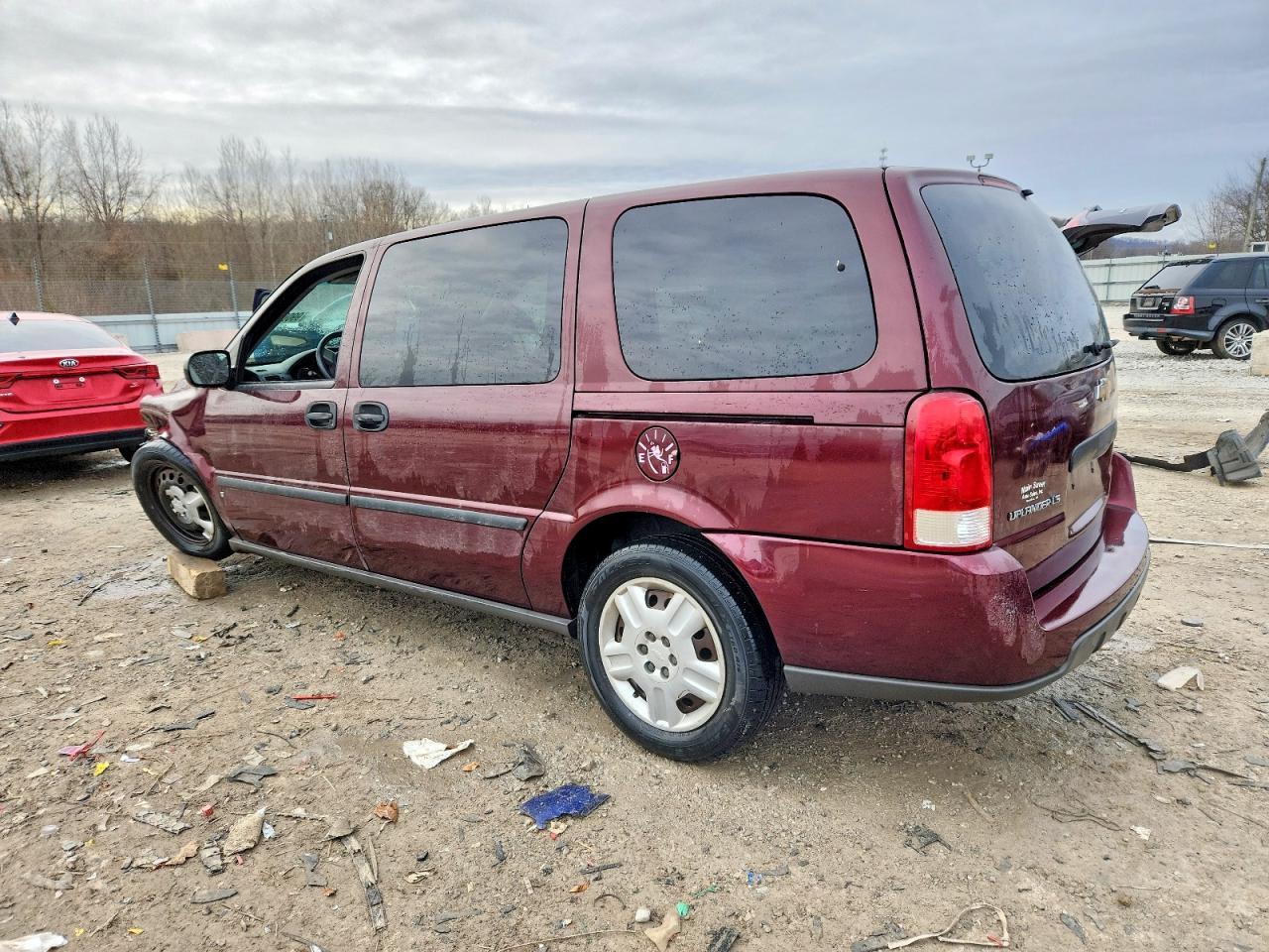2007 Chevrolet Uplander Ls - Image 2