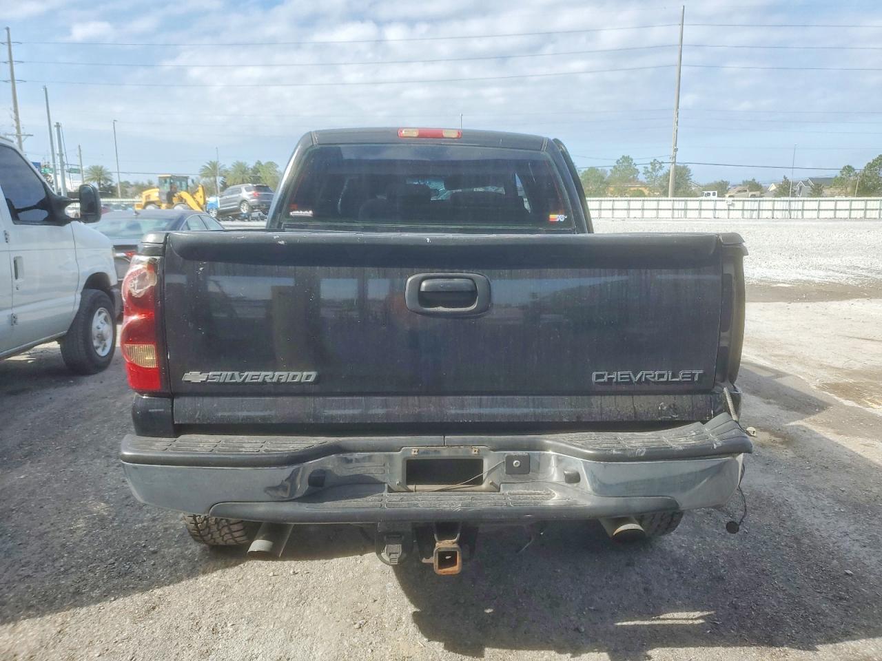 2005 Chevrolet Silverado C1500 - Image 6