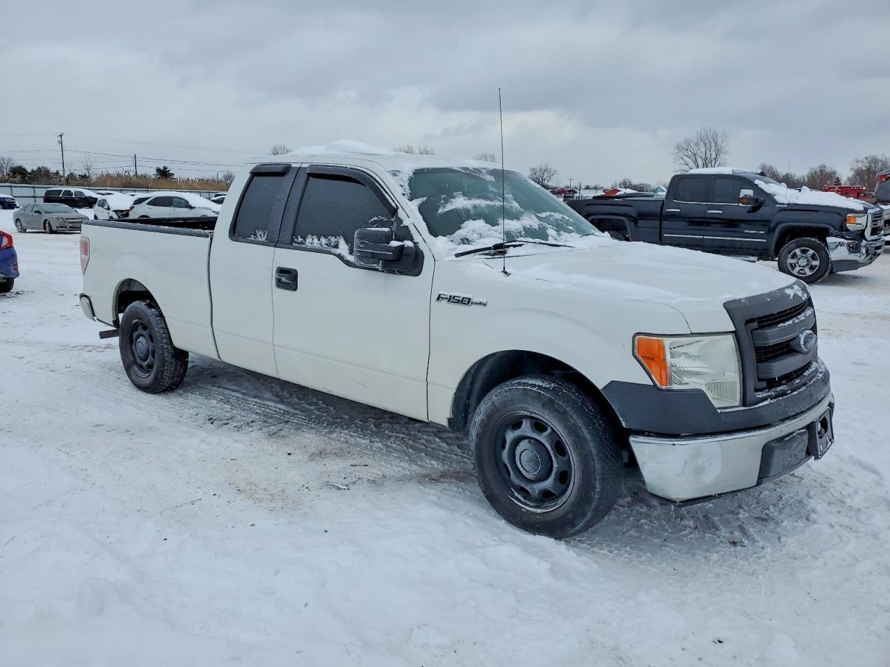 2013 Ford F150 Super Cab - Image 4