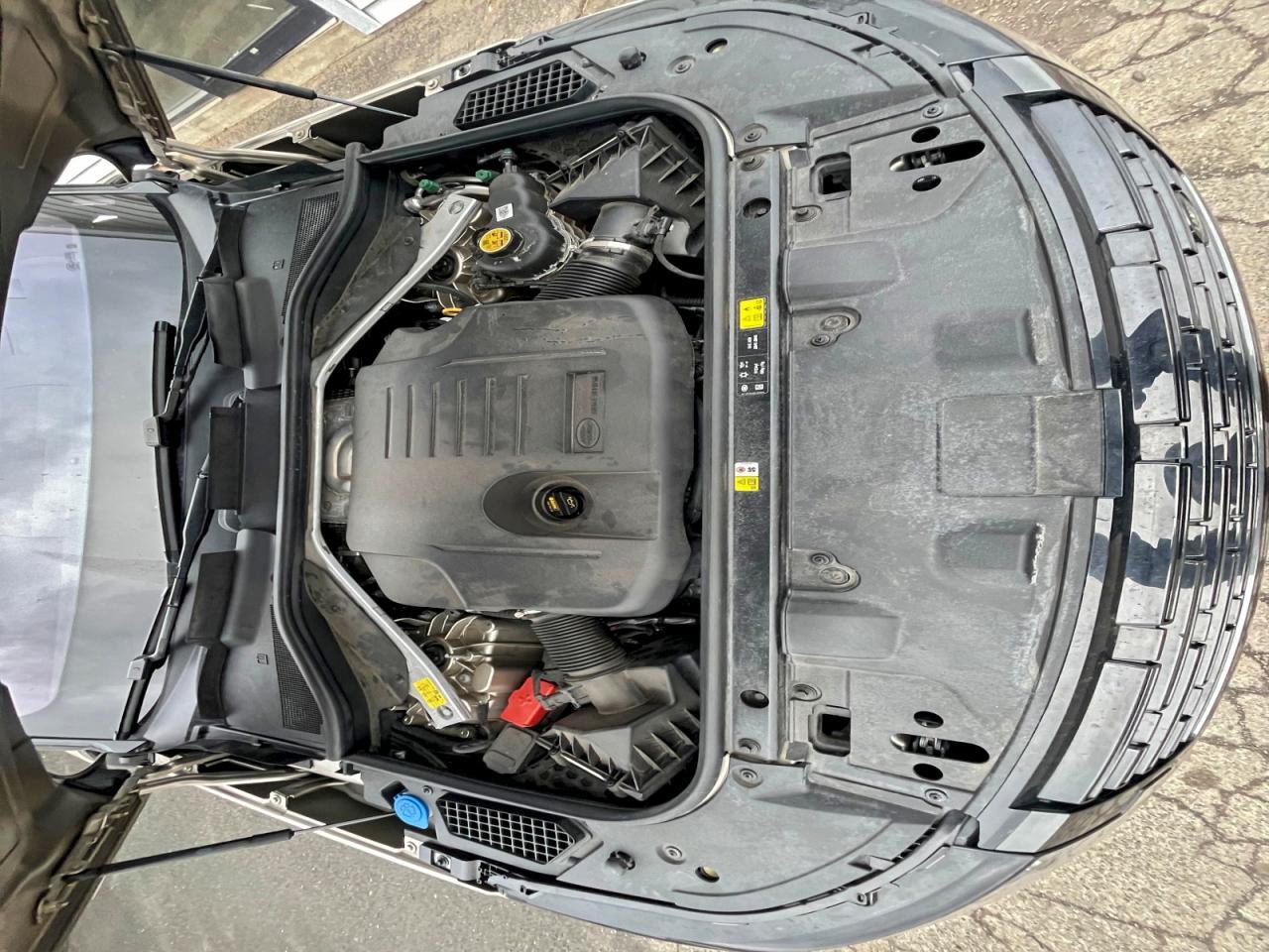 2023 Land Rover Range Rover Se - Image 5