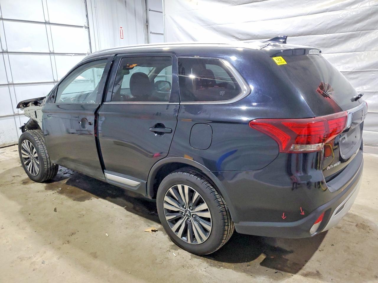 2020 Mitsubishi Outlander Se - Фото 2