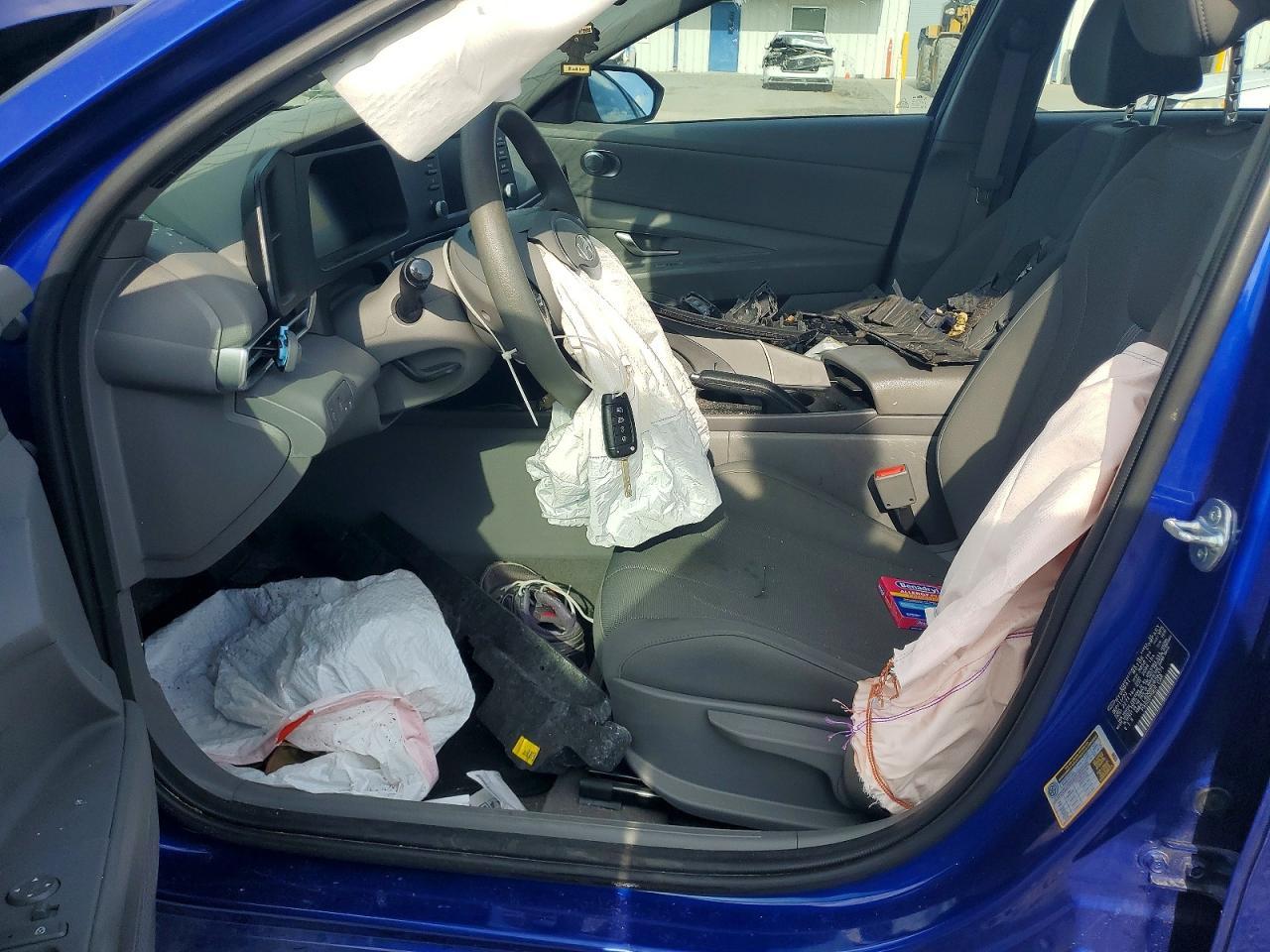 2024 Hyundai Elantra Se - Фото 7