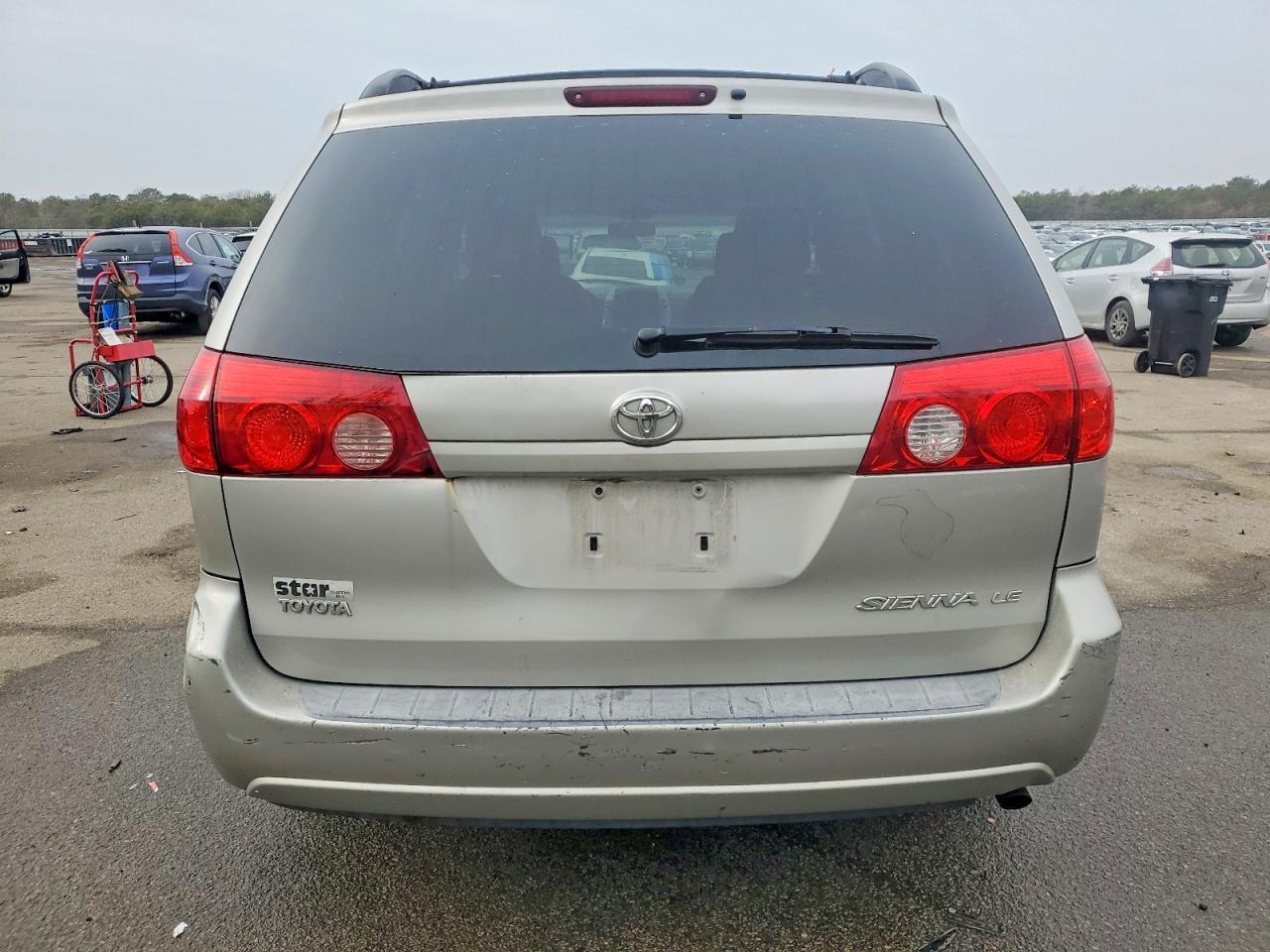 2006 Toyota Sienna Ce - Фото 6