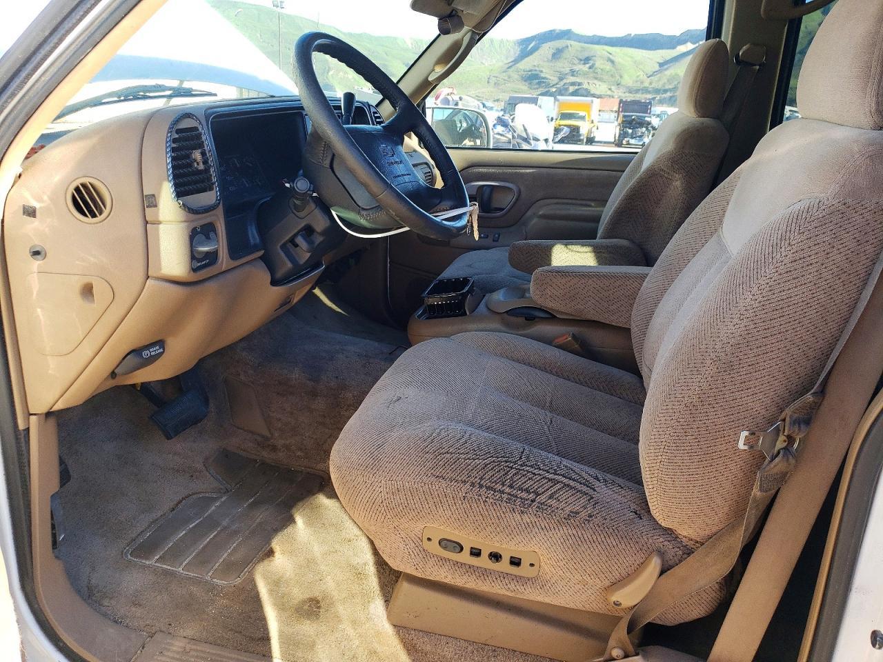 1995 Chevrolet Suburban 1 - Image 7