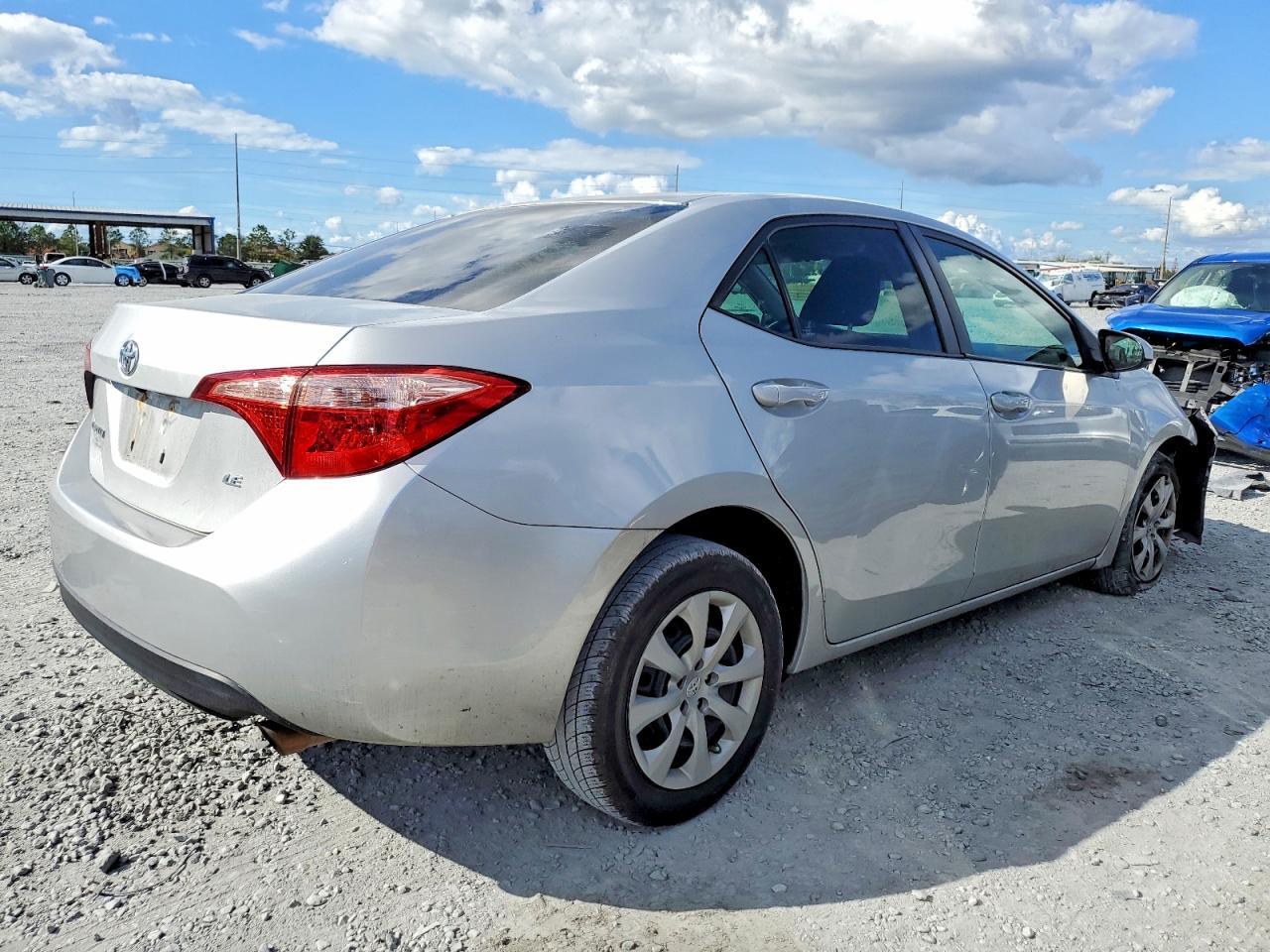 2019 Toyota Corolla L - Фото 3