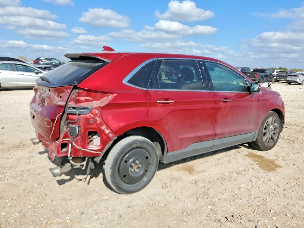 2016 Ford Edge Titanium - Image 3
