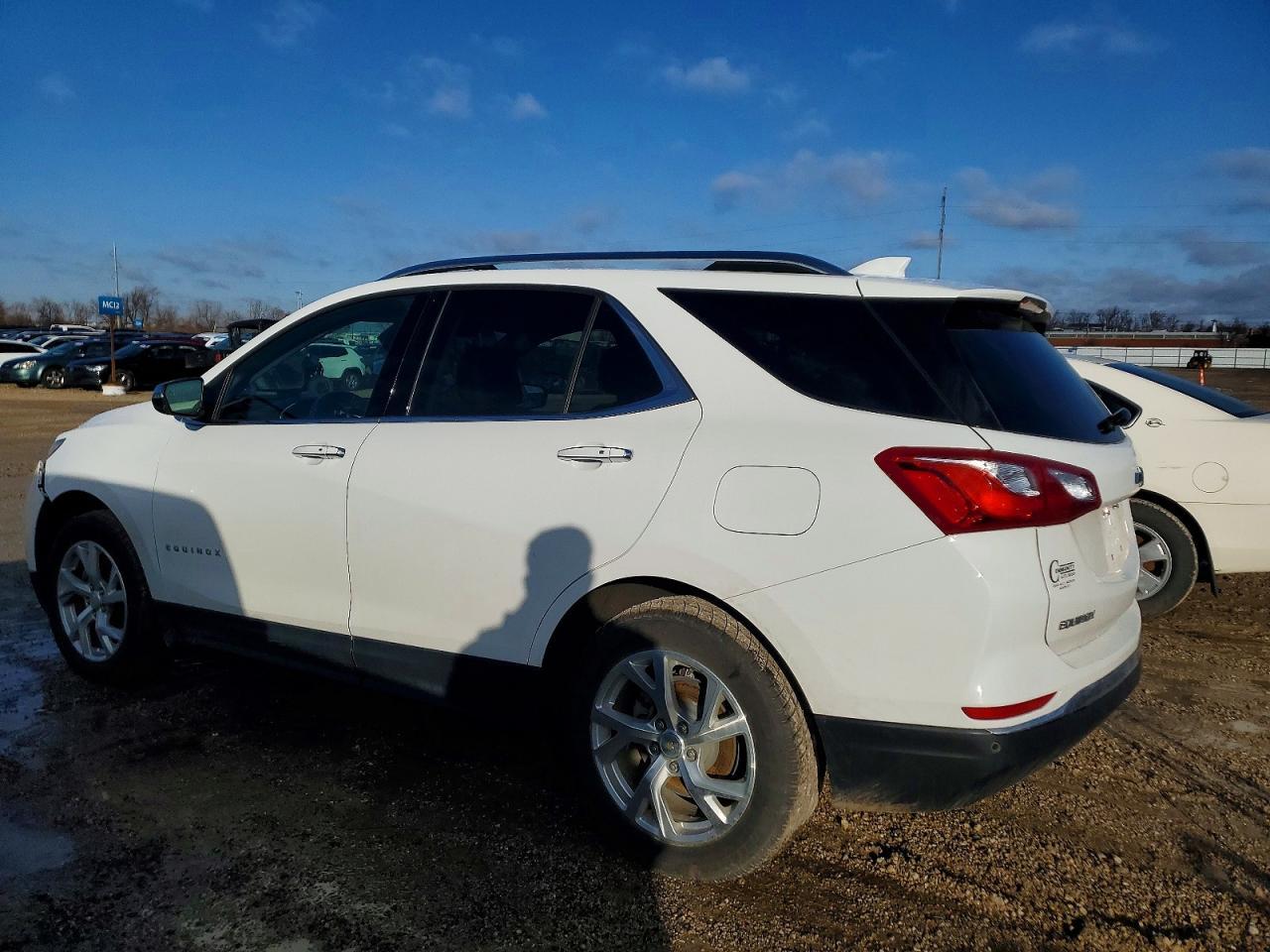 2018 Chevrolet Equinox Premier - Фото 2