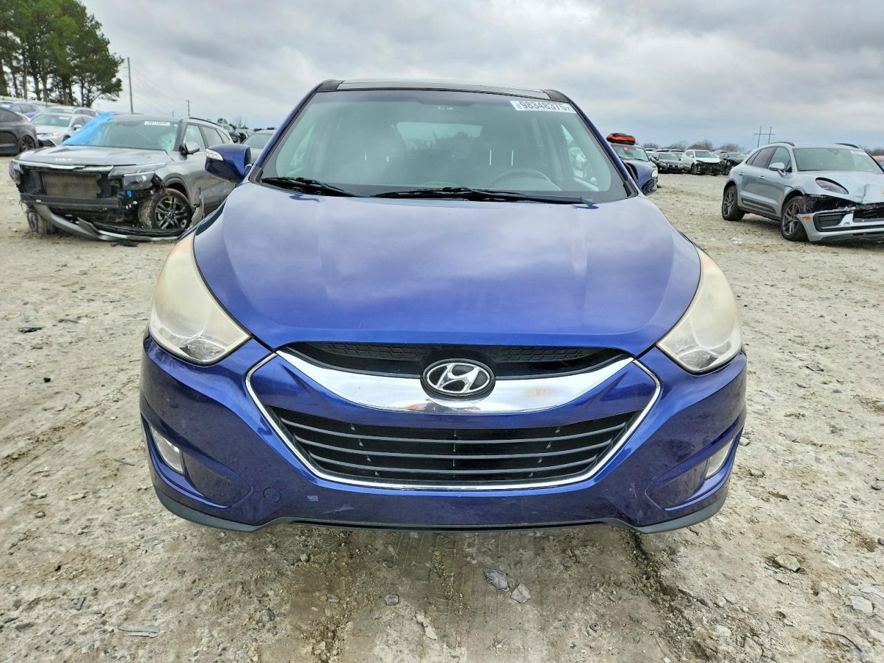 2012 Hyundai Tuscan - Image 5
