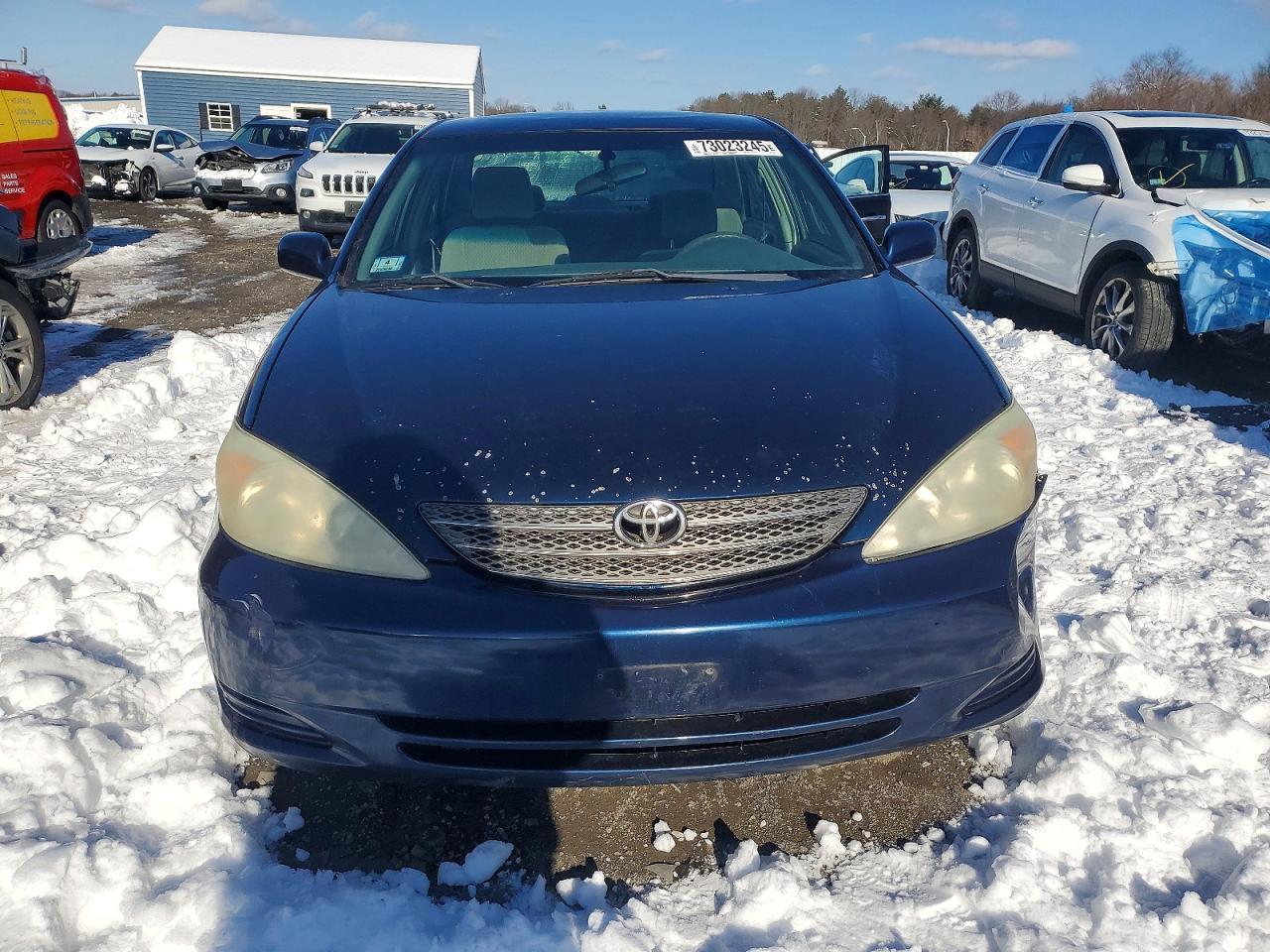 2004 Toyota Camry Le - Image 5