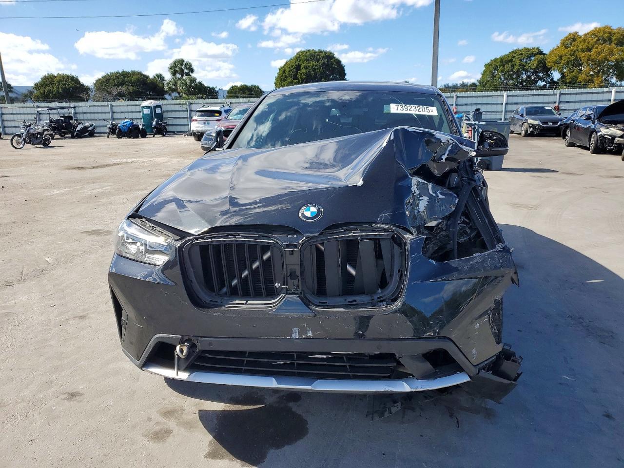 2024 BMW X4 xDrive30I - Image 5