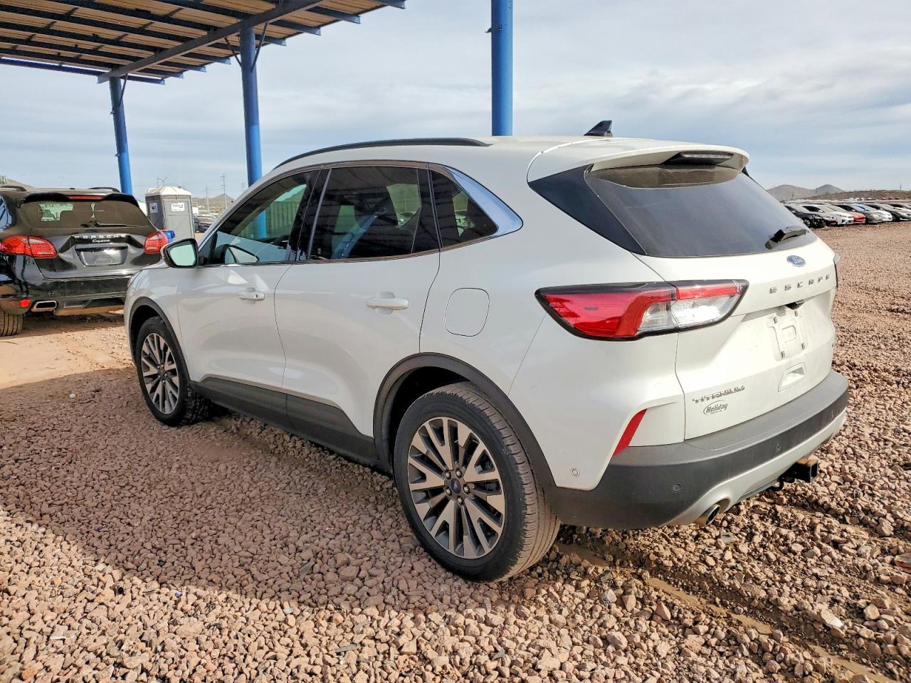 2020 Ford Escape Titanium - Image 2