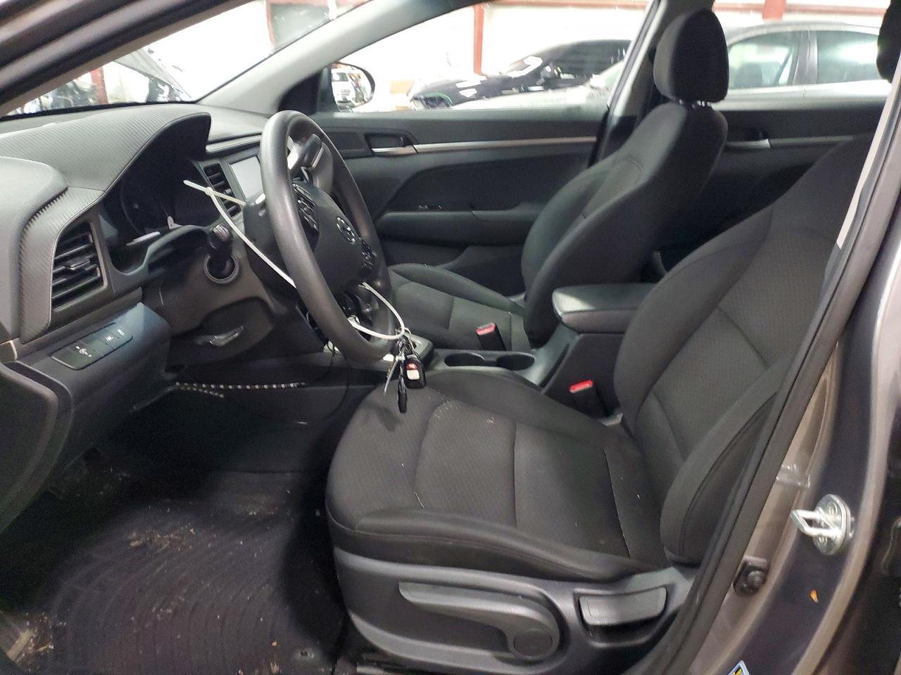 2020 Hyundai Elantra Se - Фото 7