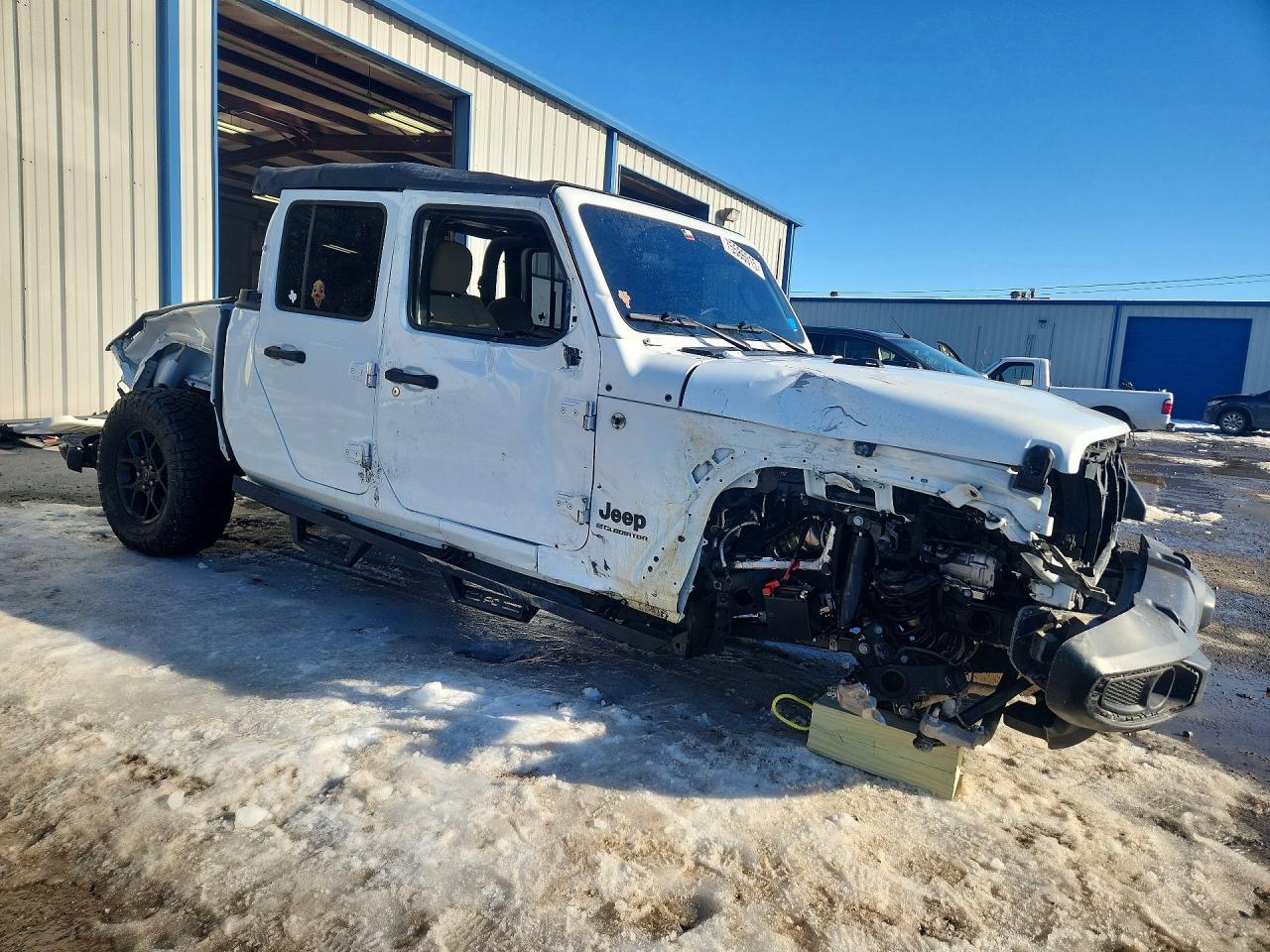 2023 Jeep Gladiator Sport - Image 4