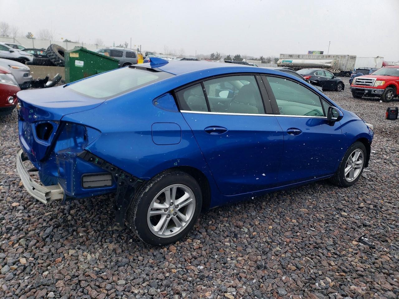 2017 Chevrolet Cruze Lt - Фото 3