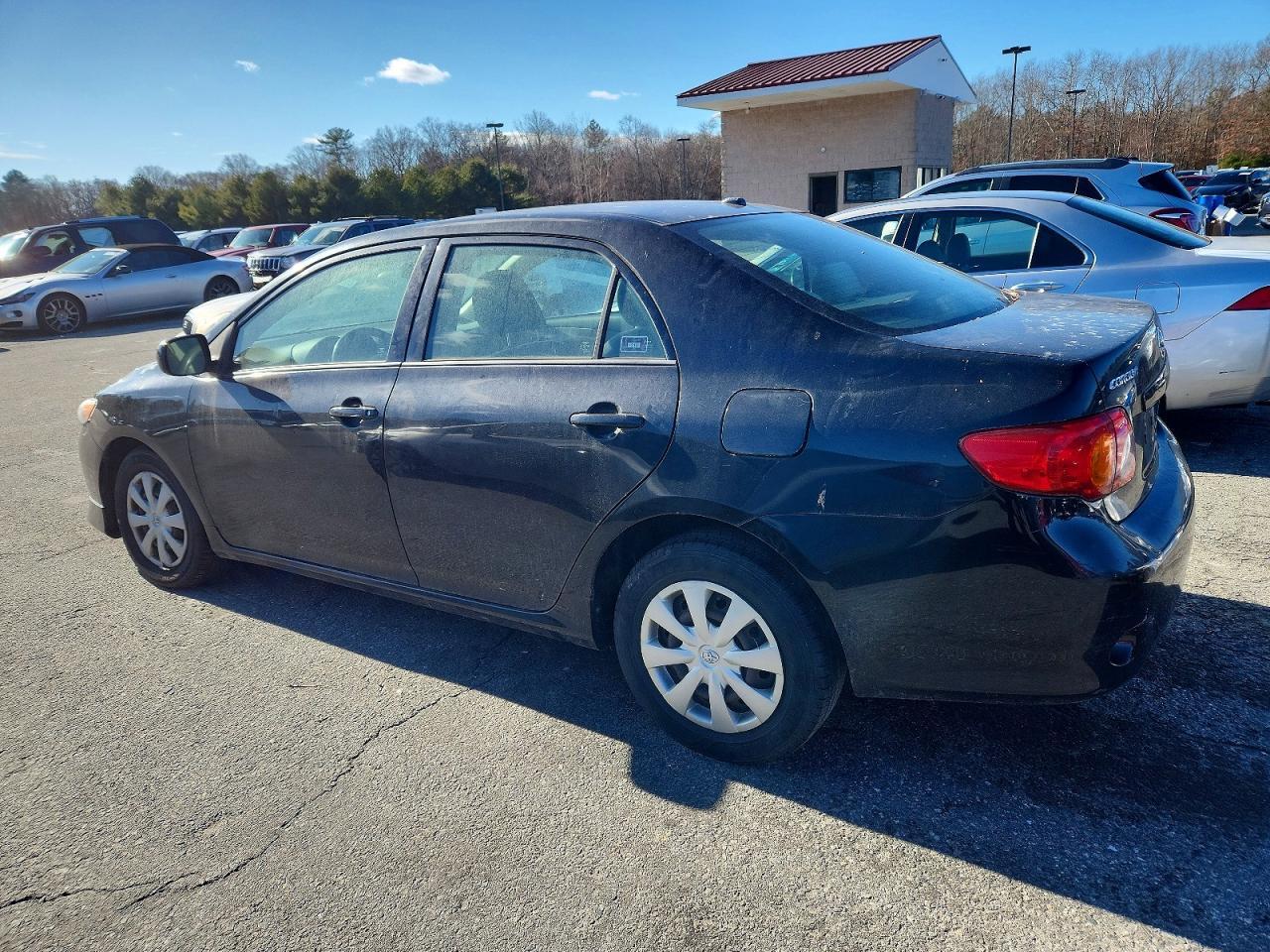 2009 Toyota Corolla Base - Фото 2