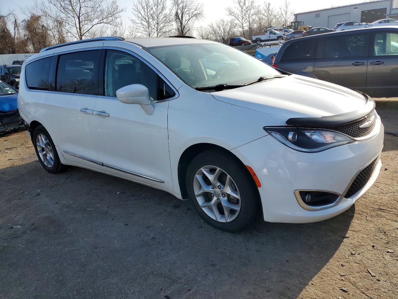 2019 Chrysler Pacifica Touring L Plus - Image 4