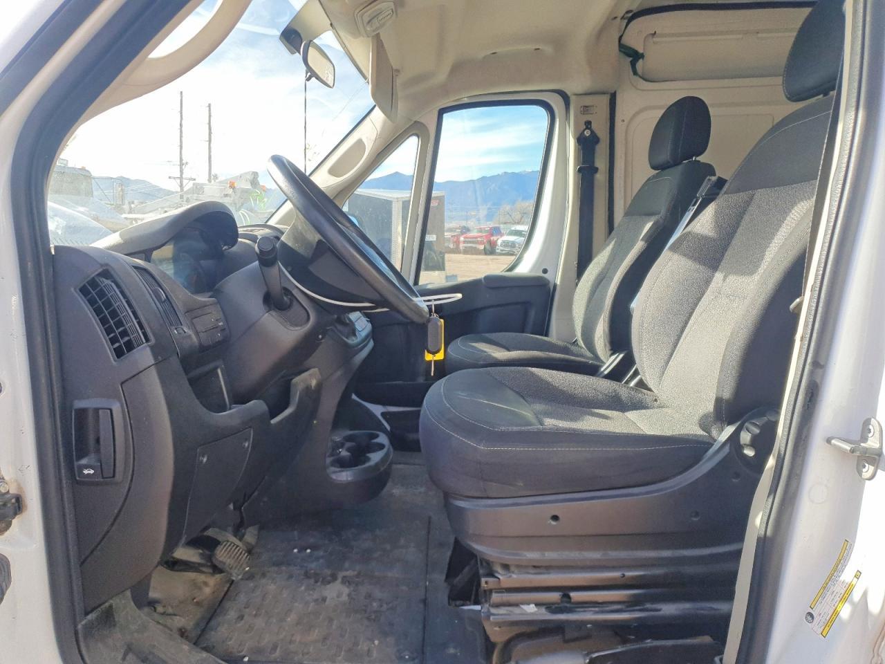 2019 Ram Promaster 2500 Delivery Van - Фото 7