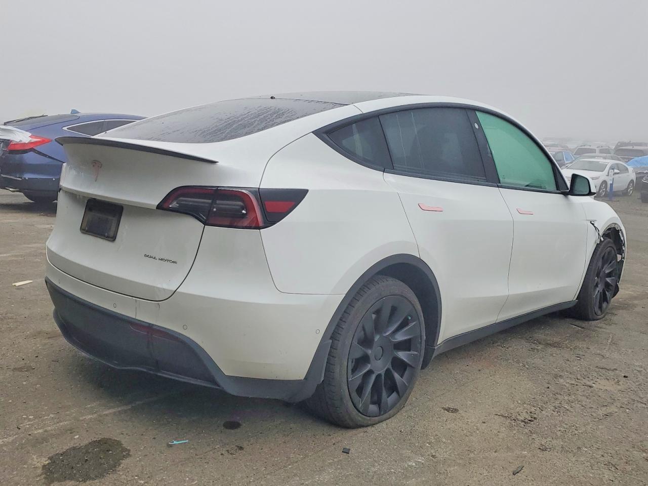2021 Tesla Model Y - Image 3