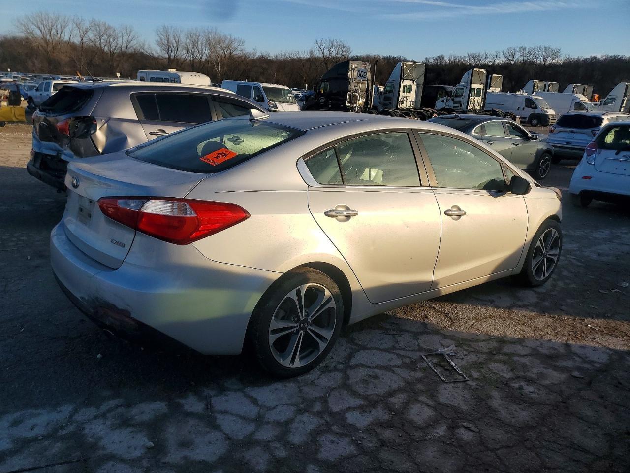 2016 Kia Forte Ex - Фото 3